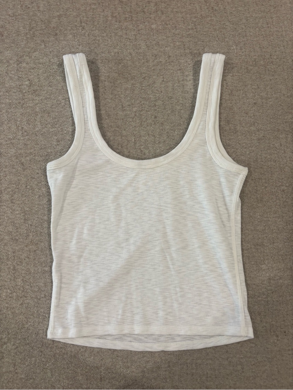 Vuori White Ribbed Tank Top - Picture 2 of 2